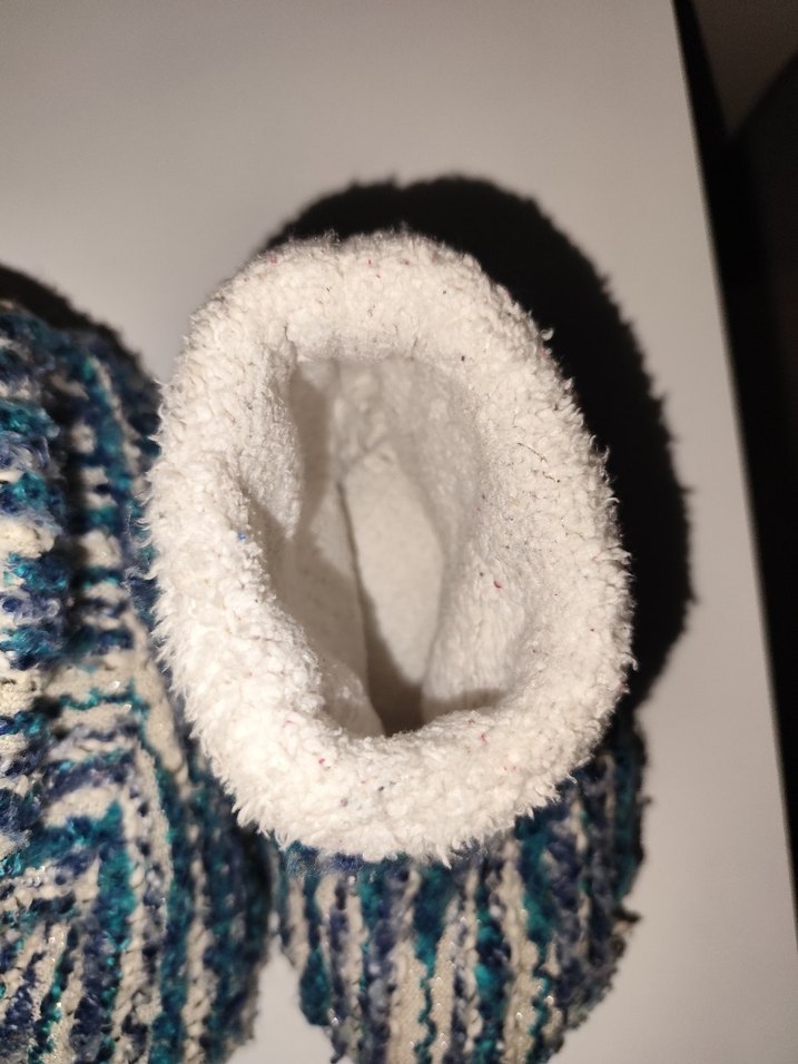 Kızlar için Renkli Bağlama Desenli Örgü Terlik - Görsel 4