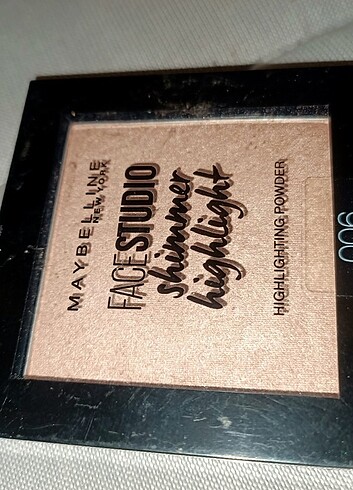 Maybelline facestudio shimmer highlight 006