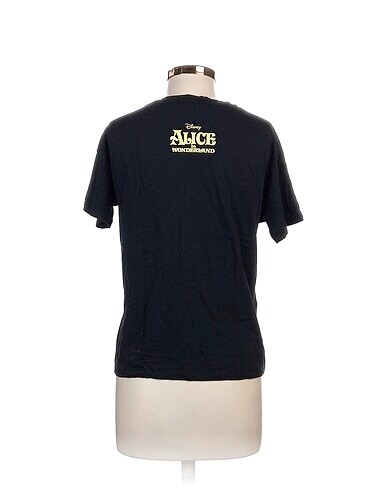 Stradivarius T-shirt %70 İndirimli. - Görsel 3