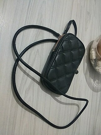 H&M telefon çantası