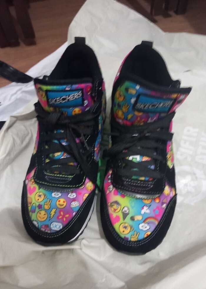 Skechers spor ayakkabı - Görsel 3