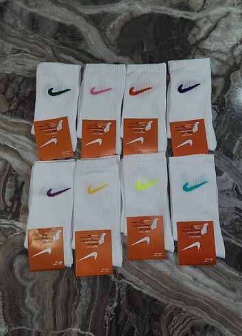 Nike renkli logo set 