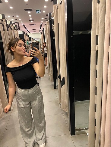 s Beden Bershka pantolon
