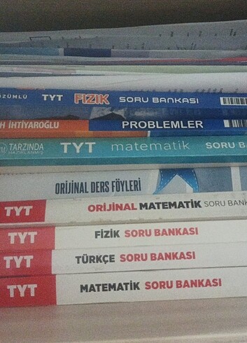 Az kullanılmış veya sıfır kitaplar