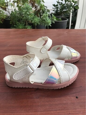 LC Waikiki Kız Çocuk Sandalet