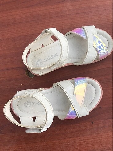 26 Beden beyaz Renk Kız Çocuk Sandalet