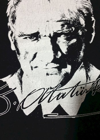 Siyah Atatürk Baskılı Tişört - Görsel 4