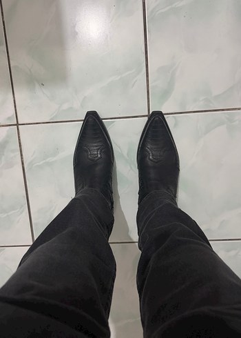 Footcourt Marka Kemer Detaylı Siyah Erkek Biker Deri Bot - Görsel 4