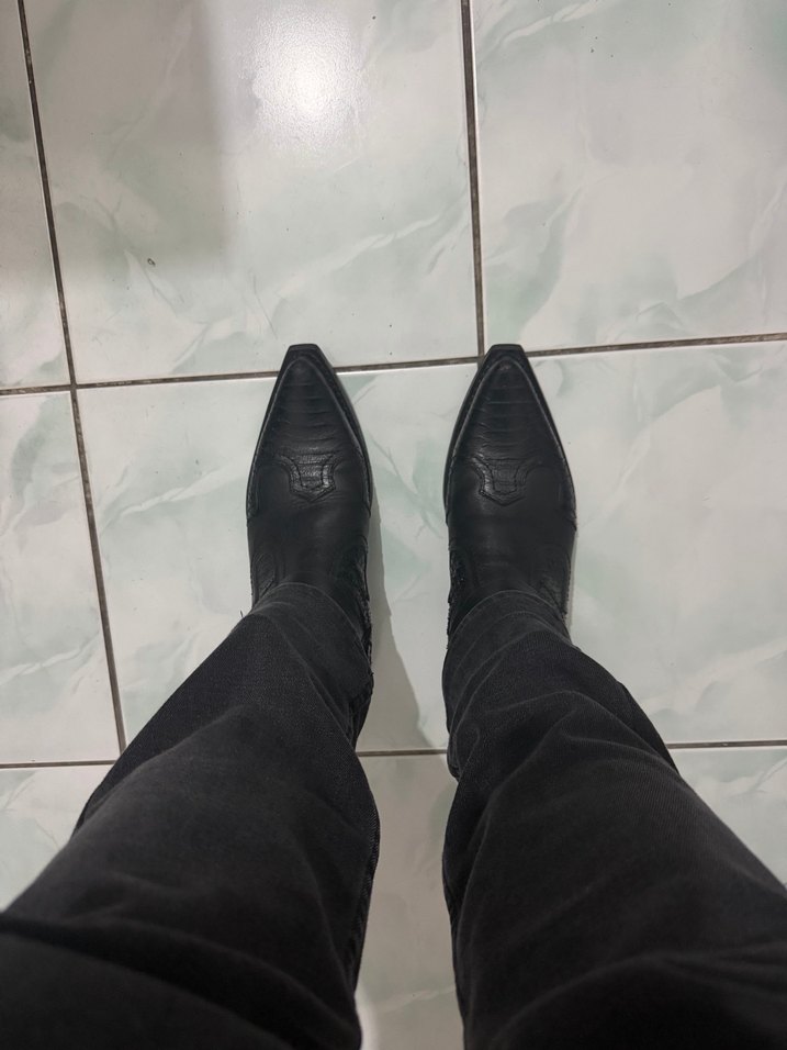 Footcourt Marka Kemer Detaylı Siyah Erkek Biker Deri Bot - Görsel 4