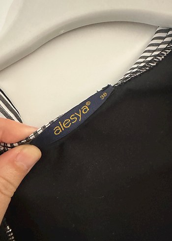 Kadın Siyah Uzun Fermuarlı Yağmurluk - Görsel 5