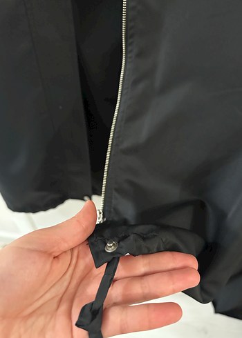 Kadın Siyah Uzun Fermuarlı Yağmurluk - Görsel 6