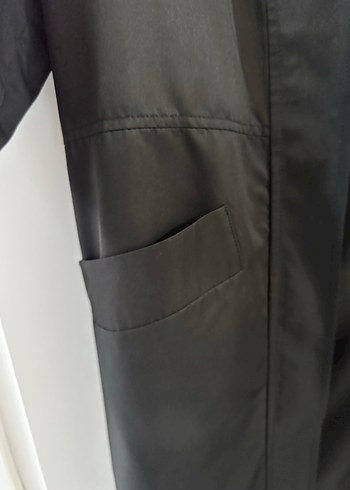 Kadın Siyah Uzun Fermuarlı Yağmurluk - Görsel 4