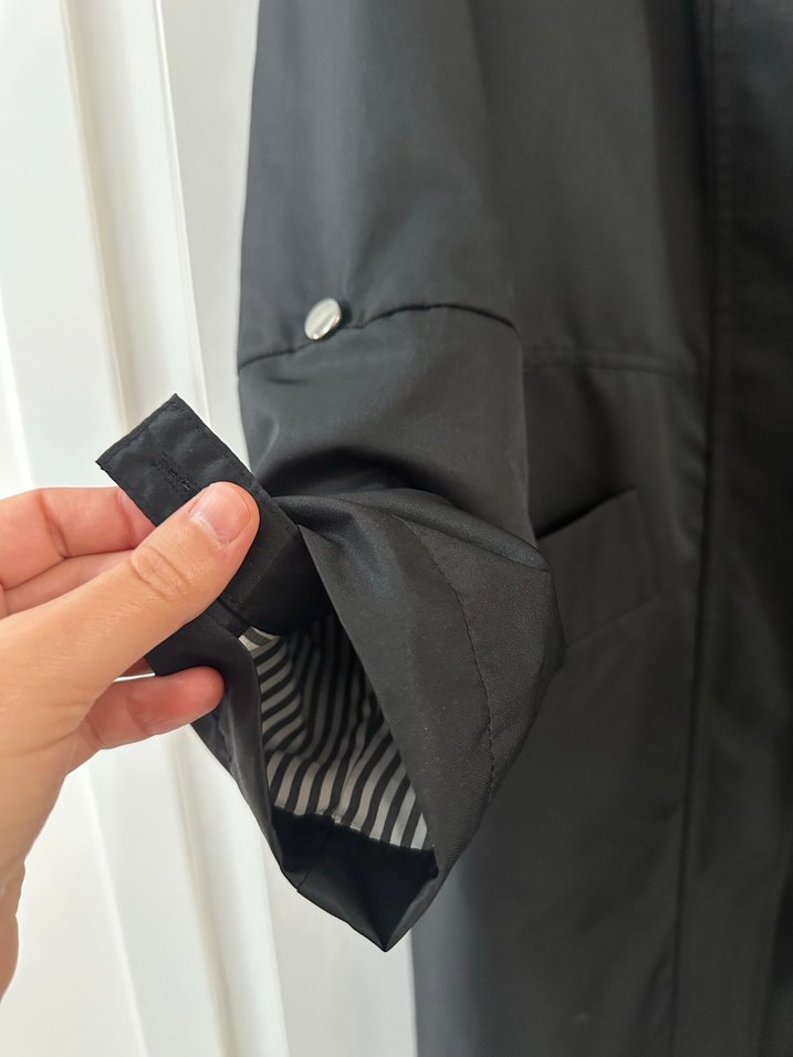 Kadın Siyah Uzun Fermuarlı Yağmurluk - Görsel 3