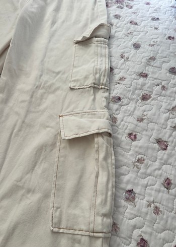 Kadın Bej Bol Kesim Midi Kargo Pantolon - Görsel 3