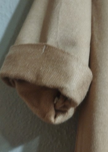 Bej Süet V Yaka Kadın Tişört - Görsel 2