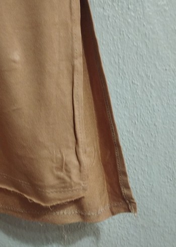 Bej Süet V Yaka Kadın Tişört - Görsel 3