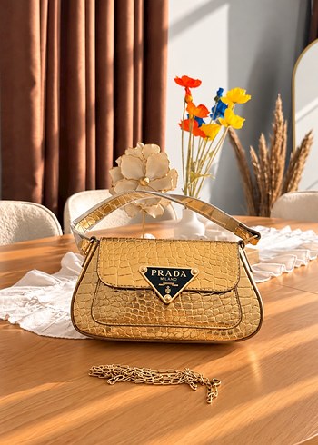 Prada Altin Tonlu Croco Desenli Sik Canta