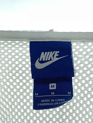 m Beden beyaz Renk Nike Spor Dış Giyim %70 İndirimli.