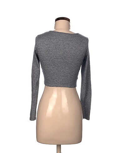 m Beden Zara Bluz %70 İndirimli.