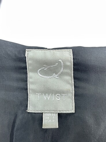 36 Beden siyah Renk Twist Deri Ceket %70 İndirimli.