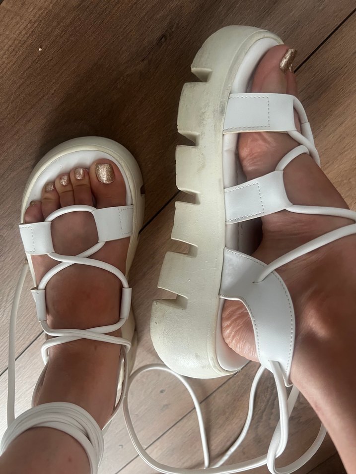 Bilekten Bağlamalı Kadın Sandalet - Görsel 2