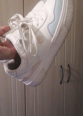 Beyaz Kadın Bağcıklı Dolgu Topuk Spor Ayakkabı - Görsel 3