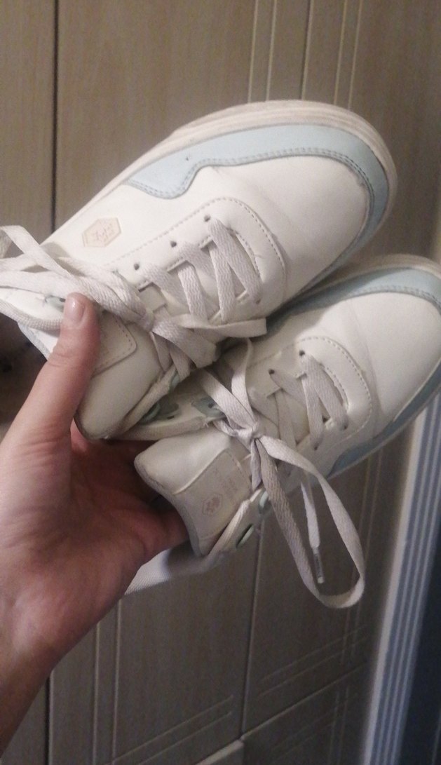 Beyaz Kadın Bağcıklı Dolgu Topuk Spor Ayakkabı - Görsel 2