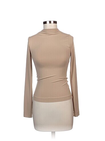 H&M Bluz %70 İndirimli.
