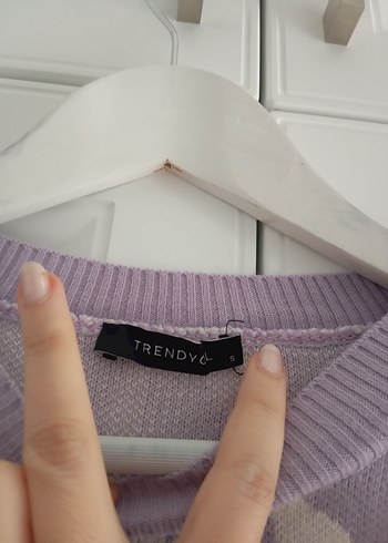 Mor Zebra Desenli Uzun Kollu Kadın Kazak - Görsel 3