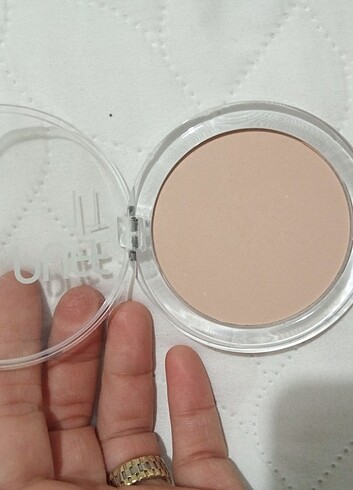 Beden Beaulish pudra 302