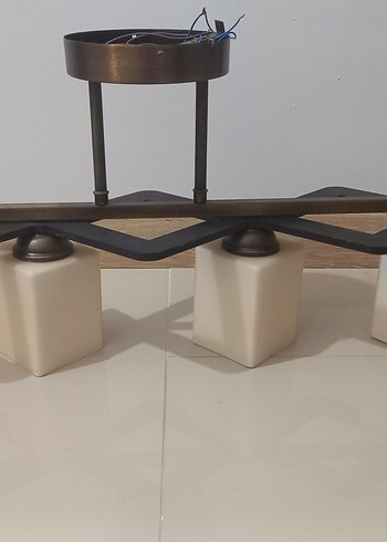 Bej Camlı Koyu Metal Avize