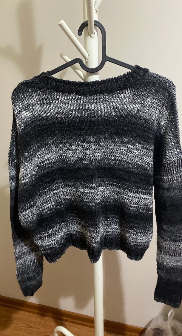 Gri Batik Desenli Örgü Kadın Kazak - Görsel 3