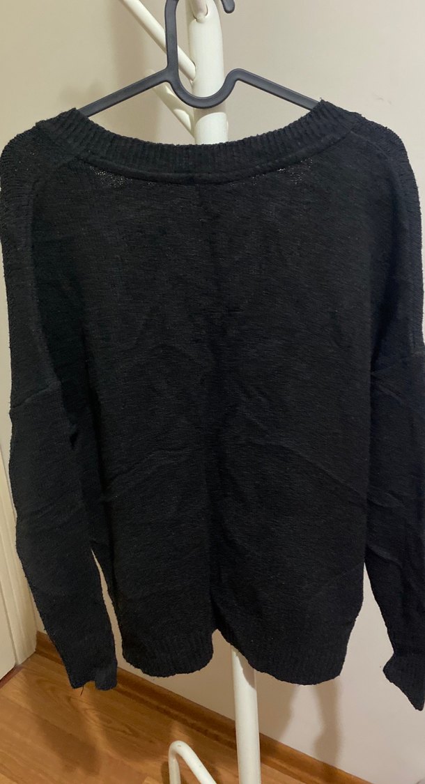 V Yaka Siyah Örgü Kadın Kazak - Görsel 2