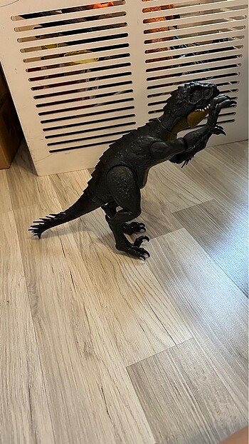  Jurassic world oyuncak