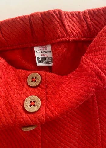 Kız Çocuk Kırmızı Düğmeli Pamuk Şort, 2-3 yaş - Görsel 2