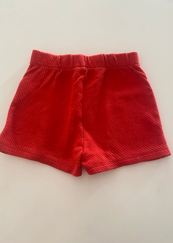 Kız Çocuk Kırmızı Düğmeli Pamuk Şort, 2-3 yaş - Görsel 3