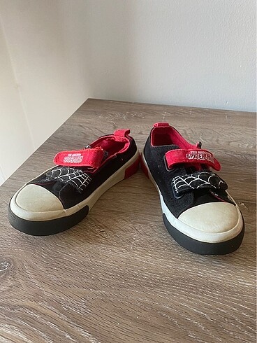 Primark Spiderman ayakkabı, 27