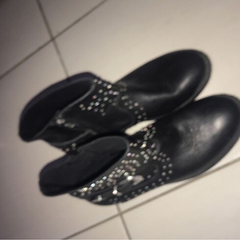 36 Beden Zara bot