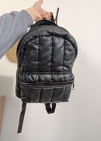 DeFacto sırt çantası 