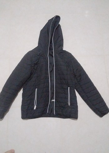 Siyah Kapüşonlu Fermuarlı Kışlık Kadın Mont - Görsel 2