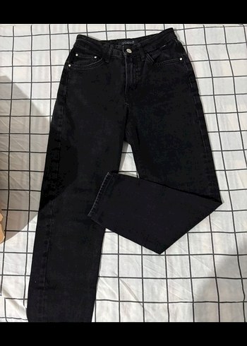 Siyah Süper Yüksek Bel Mom Jeans - Görsel 2