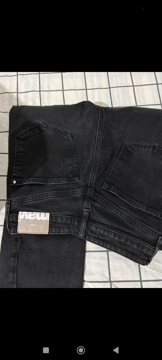 Siyah Süper Yüksek Bel Mom Jeans - Görsel 3