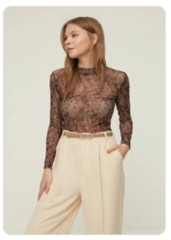 Dantel Detaylı Yılan Desenli Balıkçı Yaka Bluz - Görsel 2