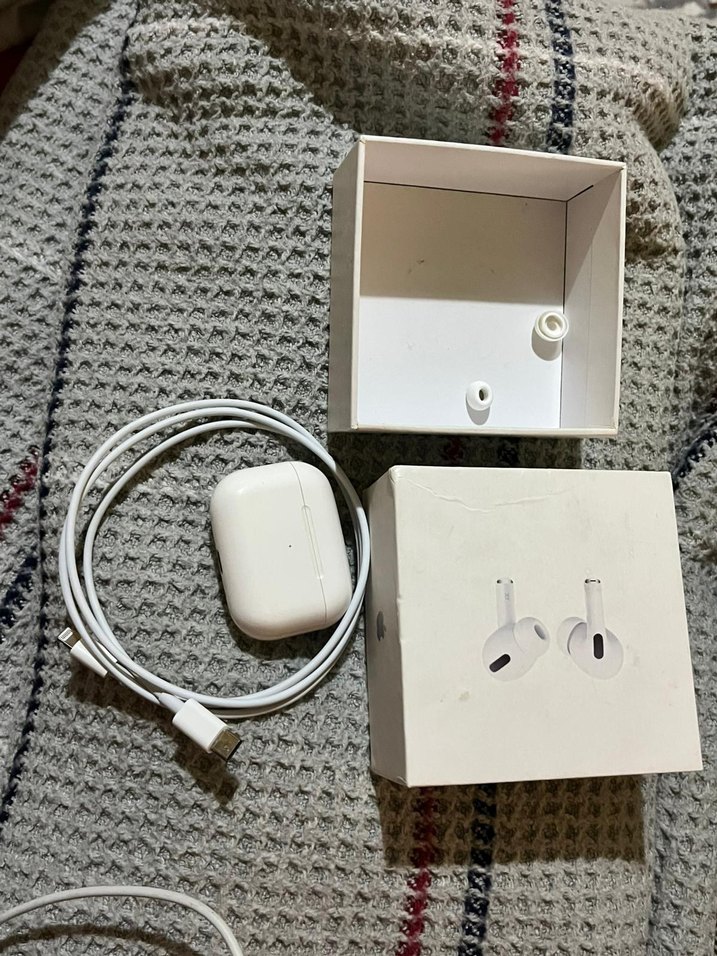 Beyaz Kablosuz Kulaklıklar - Görsel 4