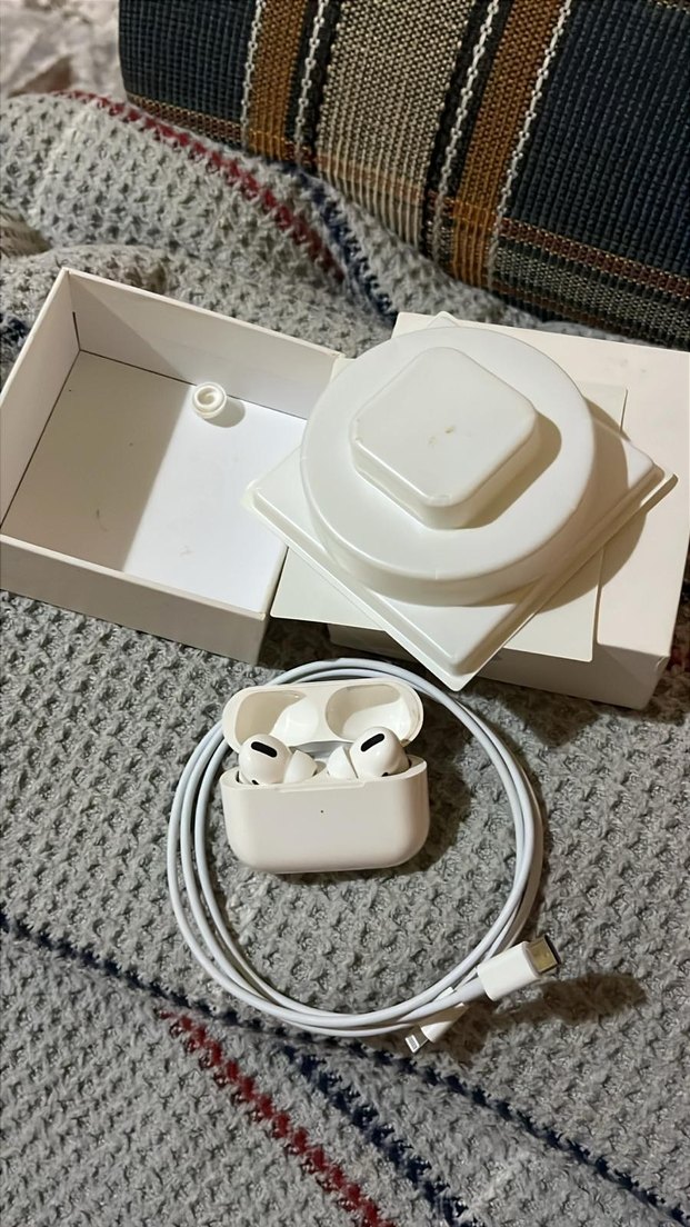 Beyaz Kablosuz Kulaklıklar - Görsel 3