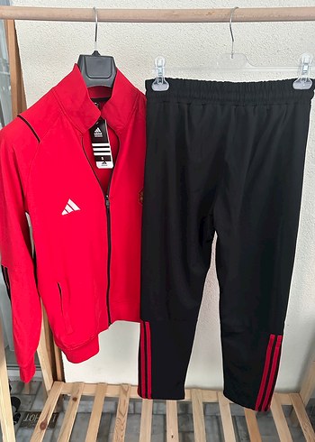 M. United Eşofman Takımı - Görsel 2