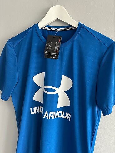 Under armour spor tshirt