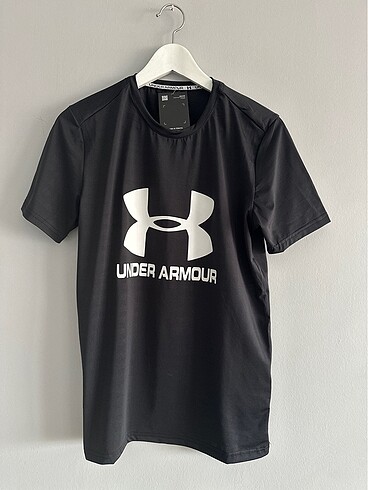 Under armour spor tshirt