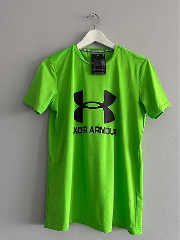 Under armour spor tshirt