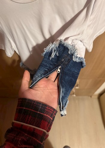 s Beden Denim Detaylı Beyaz Crop Tişört
